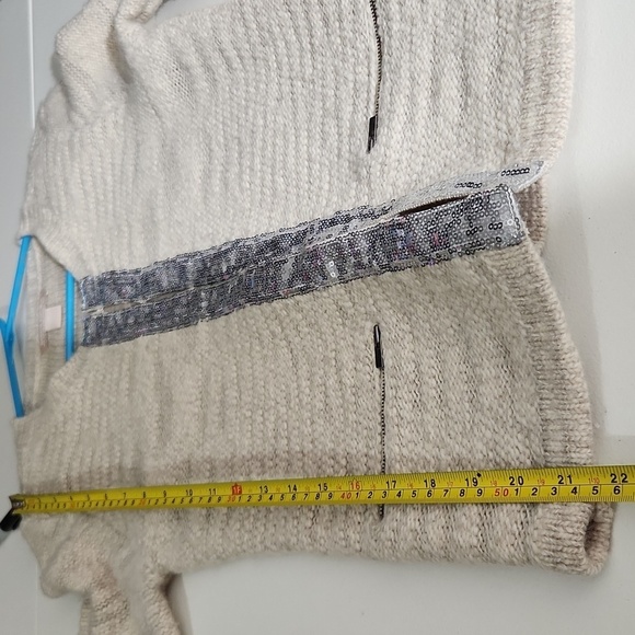 Banana Republic Cardigan Sweater Size XS  Wool Tan Cream - Picture 11 of 15